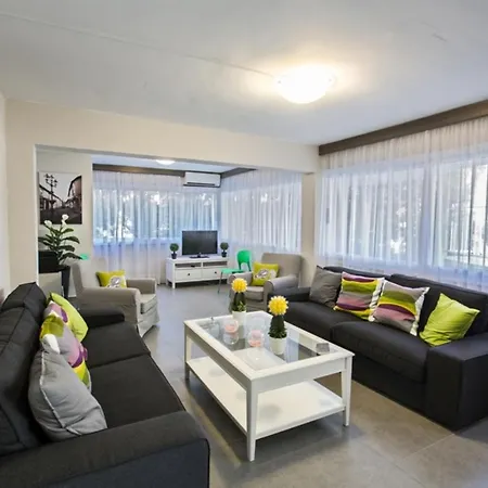 Enjoy A Holiday Of A Lifetime Renting Your Own In At The Best Rate 1332