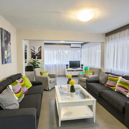 Enjoy A Holiday Of A Lifetime Renting Your Own In At The Best Rate 1332