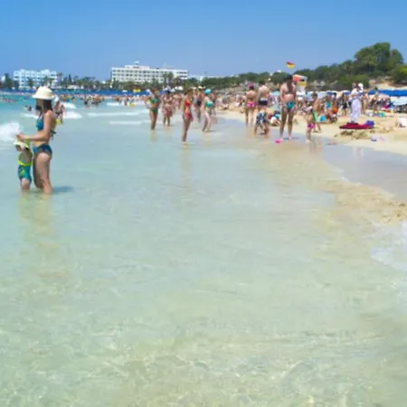 Willa Enjoy A Holiday Of A Lifetime Renting Your Own In At The Best Rate 1332 *